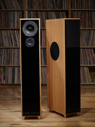 DEVORE FIDELITY GIBBON X “TEN” SPEAKERS (PAIR) | VINYL SOUND USA An absolutely full-range and utterly transparent reference speaker for the gibbon series. Easy to drive and easy to place in any room. The gibbon X is a three-way system with a new 3/4 inch ultra-low-mass textile dome tweeter suspended in an inert chamber