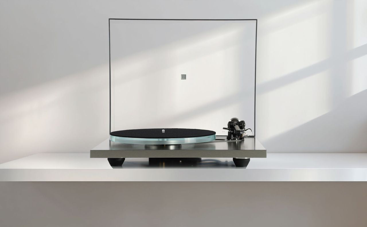 Rega Planar 6 RS EDITION Turntable