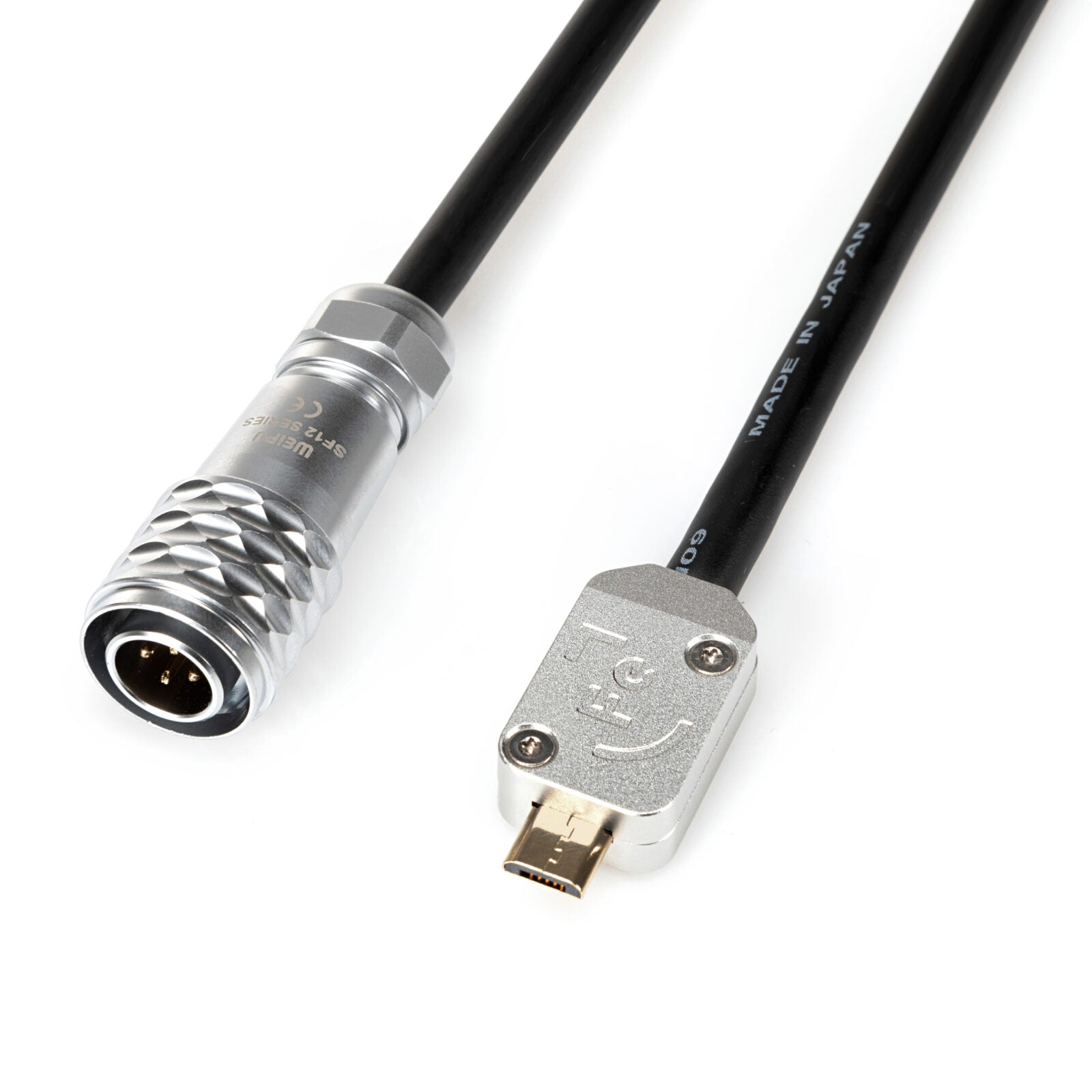 FERRUM POWER SPLITTER | VINYL SOUND To make this possible our engineers designed the Ferrum Power Splitter (FPS). Now you can power two devices of your choice with just one HYPSOS. Just remember the correct output settings (voltage and polarity), this is key for a proper operation of all devices. Together with the Ferrum Power Splitter a Ferrum Power Link of 0.5 meter is included in the box.