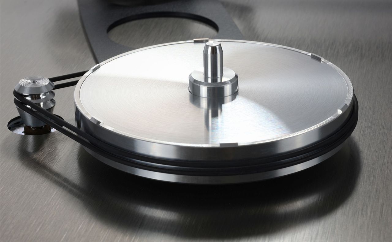 Rega Planar 6 RS EDITION Turntable