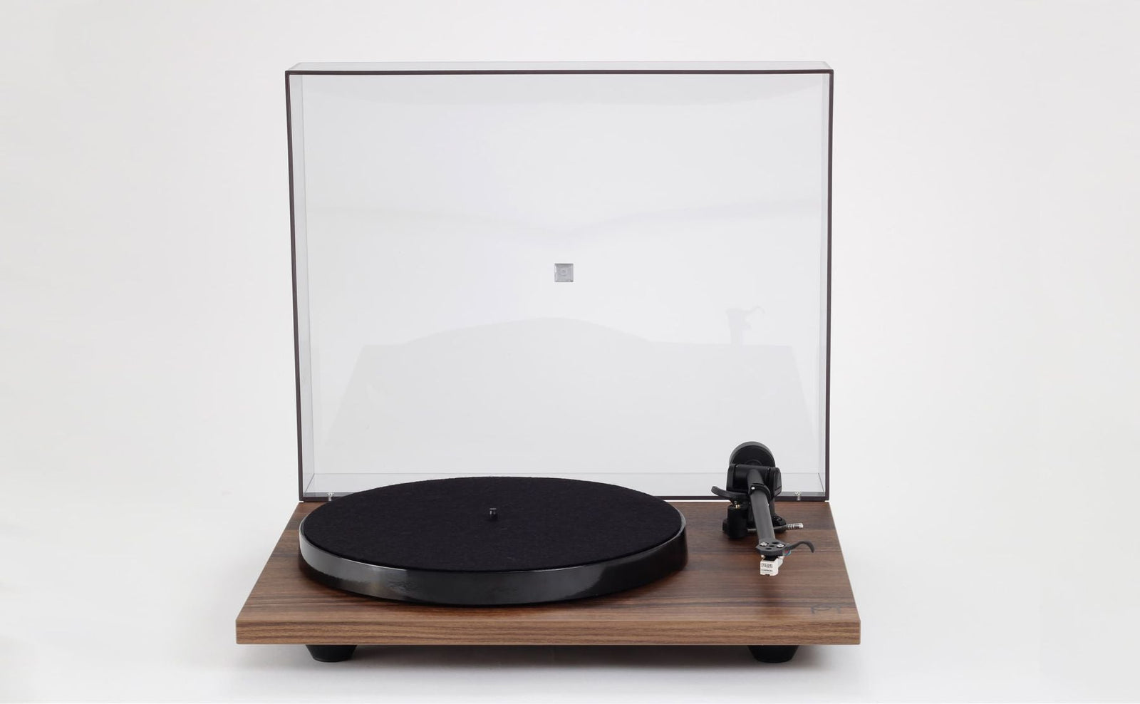 Rega is a World class hi-fi, Award winning turntables, amplifiers, phono stages, loudspeakers, CD players, DAC, Speakers, amplifiers, integrated amplifier, preamplifier, tour speaker, audio, stereo, bookshelf, floorstanding and home speaker.