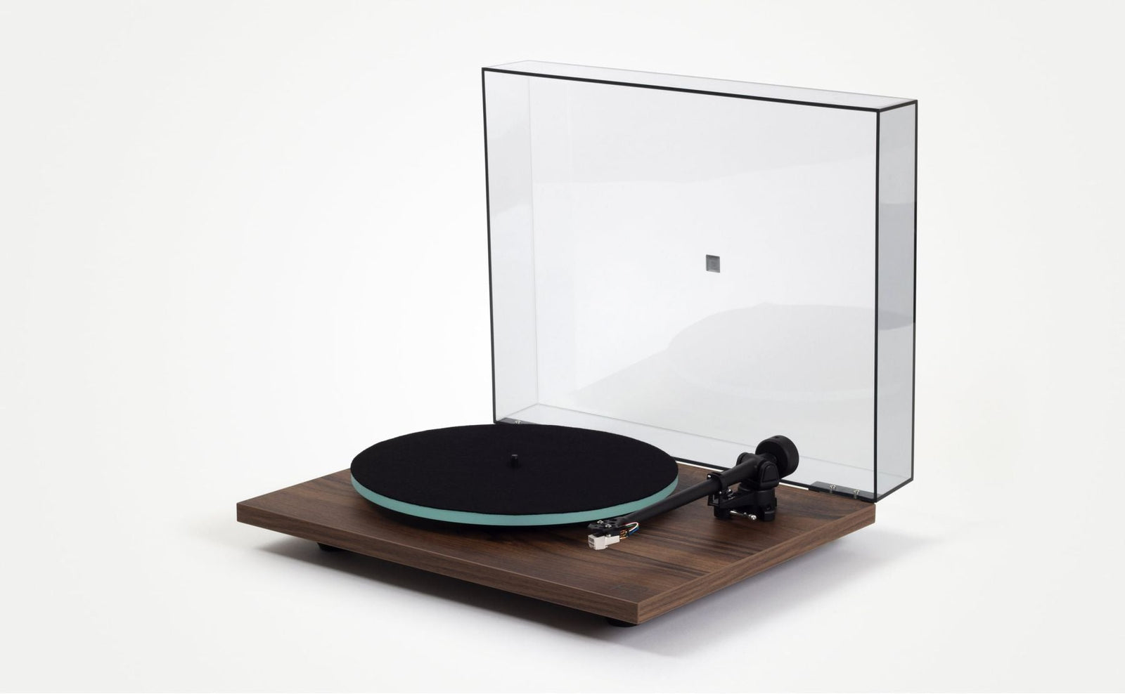 Rega is a World class hi-fi, Award winning turntables, amplifiers, phono stages, loudspeakers, CD players, DAC, Speakers, amplifiers, integrated amplifier, preamplifier, tour speaker, audio, stereo, bookshelf, floorstanding and home speaker.