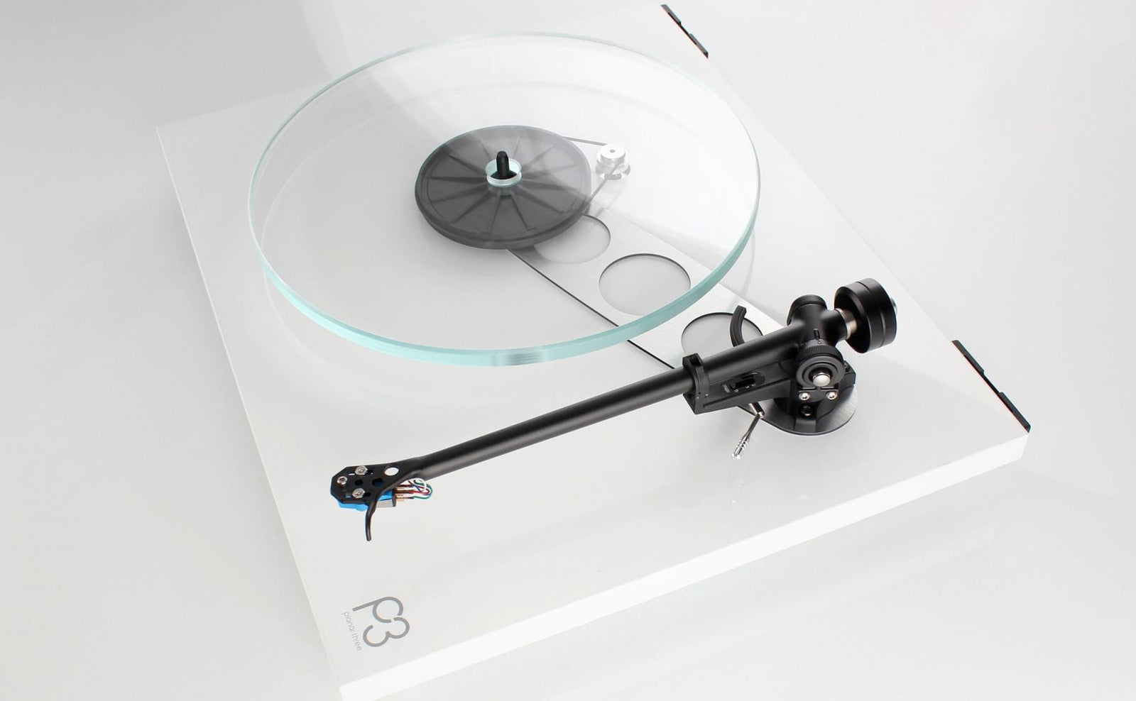 Rega is a World class hi-fi, Award winning turntables, amplifiers, phono stages, loudspeakers, CD players, DAC, Speakers, amplifiers, integrated amplifier, preamplifier, tour speaker, audio, stereo, bookshelf, floorstanding and home speaker.