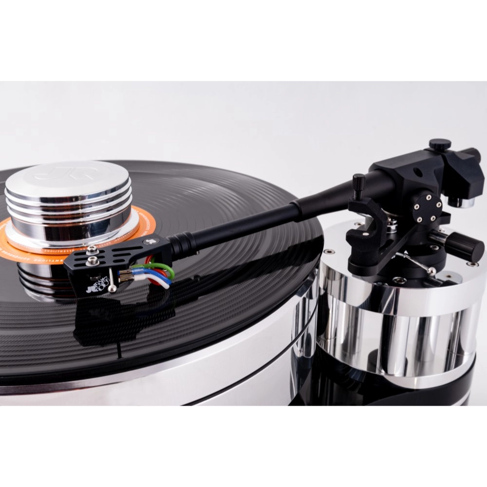 TRANSROTOR ZET 3 TURNTABLE | VINYL SOUND ZET3 comes in 2 colors: Black or Glossy White. Features a heavy Acrylic-Aluminum-Acrylic (Sandwich) polished chassis, a 70mm Aluminum platter (12kg), standard or TMD bearing and the option to equip up to 2 Aluminum tonearm base for two 9-inch or 12-inch tone arm configuration.