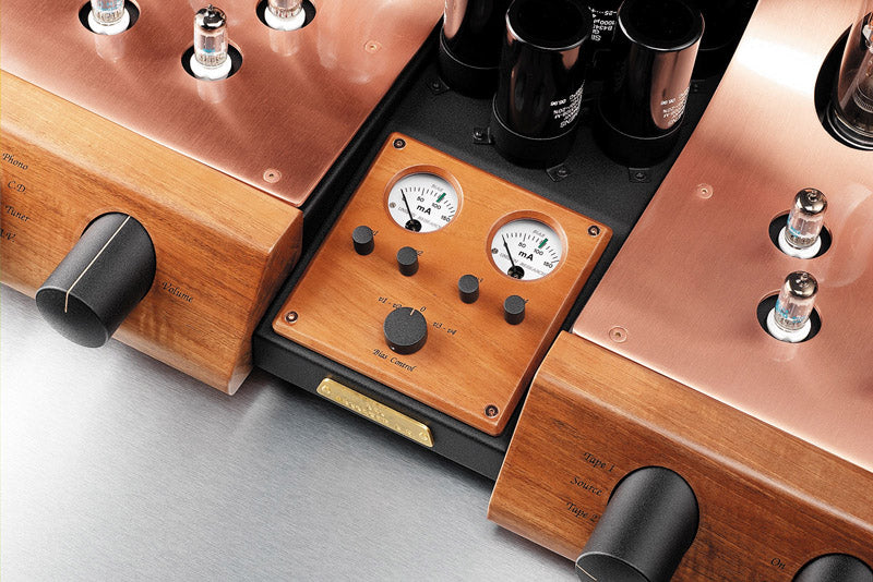 Unison Research, unison, Speakers, amplifiers, Tube Valve, integrated amplifier, preamplifier, tour speaker, audio, stereo, bookshelf, floorstanding, tube amplifier, home speaker, hybrid integrated amplifier