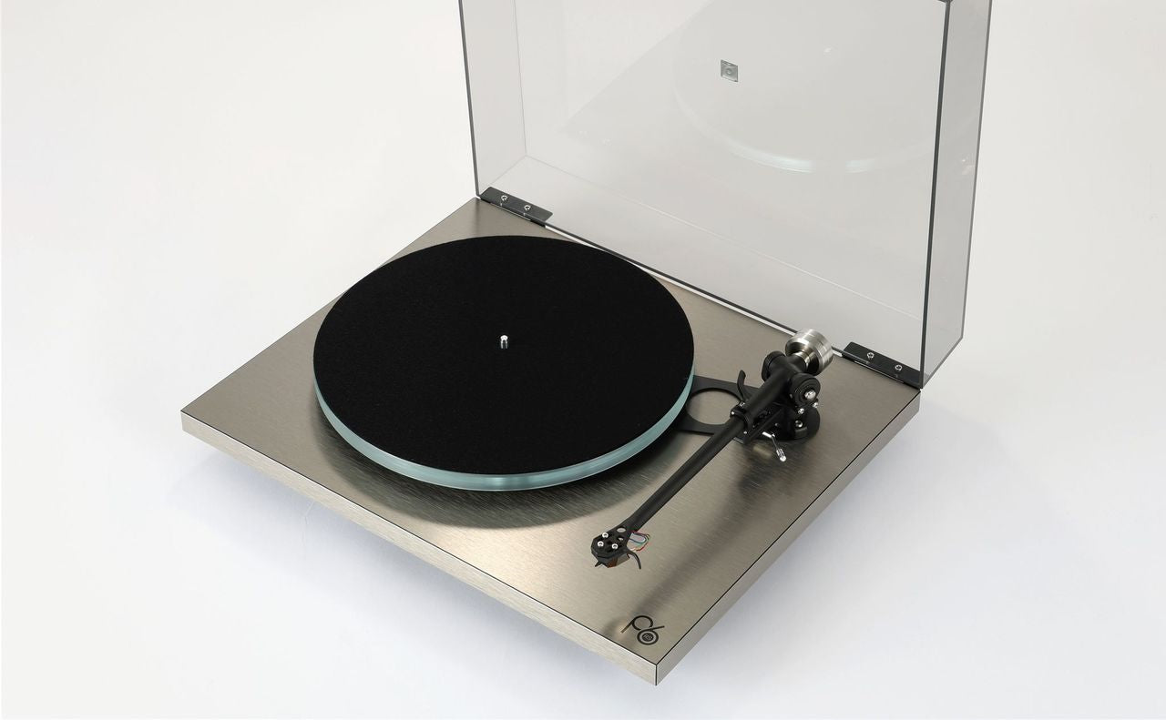 Rega Planar 6 RS EDITION Turntable