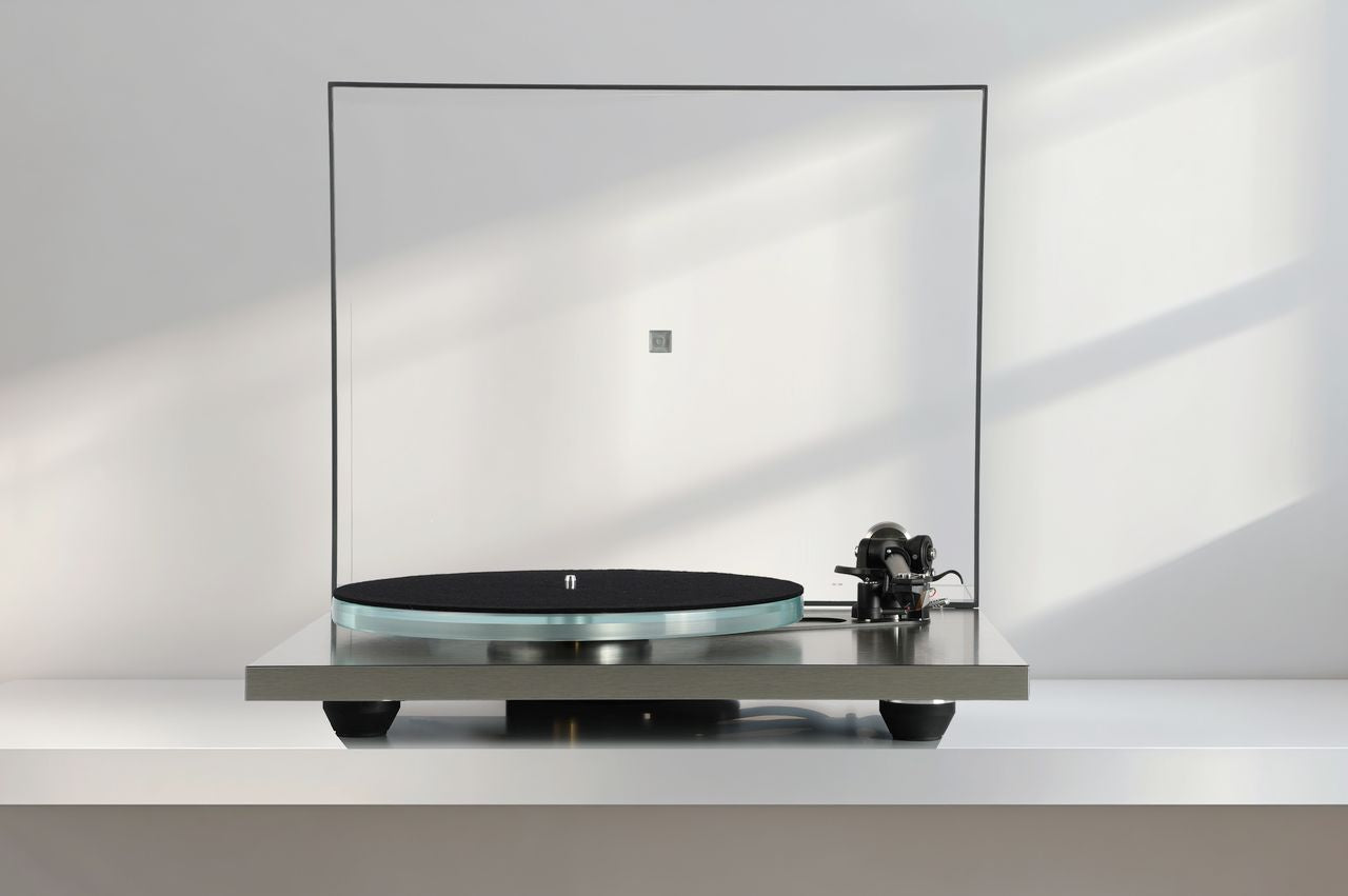 Rega Planar 6 RS EDITION Turntable